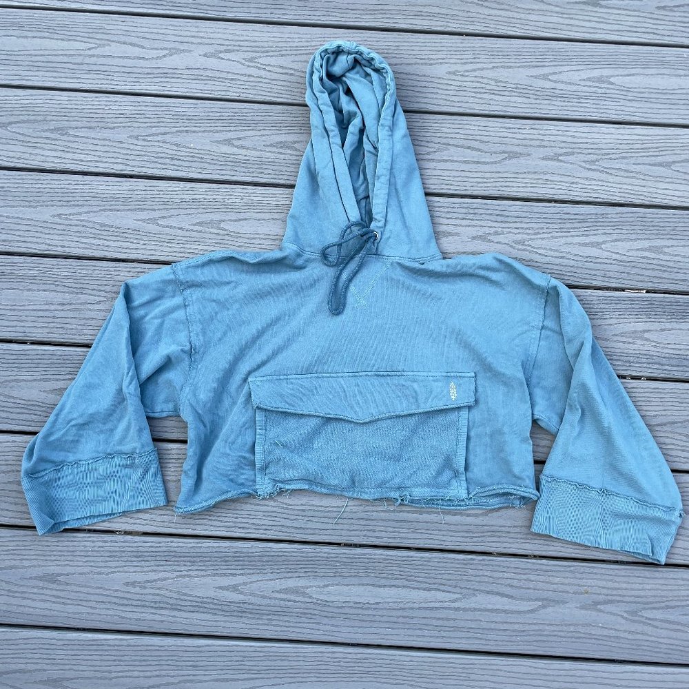 XS Free People Beachy Cropped Hoodie/Sweatshirt